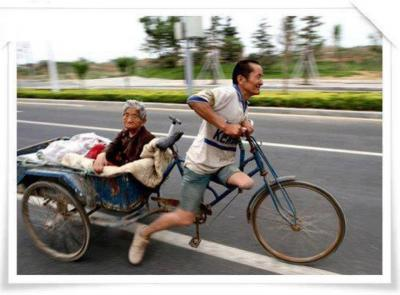 Ảnh chế Nguồn: Bí Mật Cuộc Sống